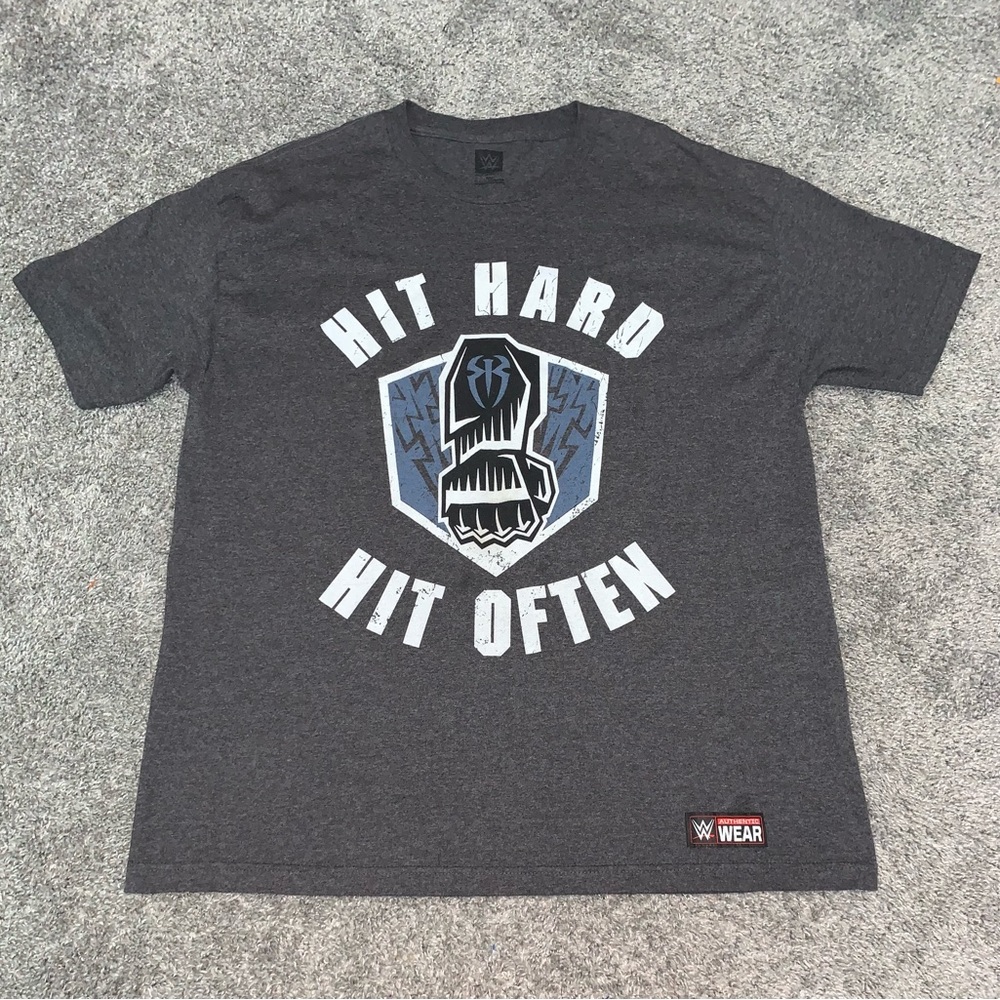 WWF WWE SHIRT TSHIRT TEE ROMAN REIGNS HIT HARD OFTEN XL GREY GRAY WRESTLING